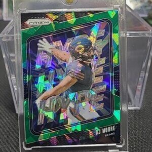 2024 Panini Prizm DJ MOORE #15 Hype Green Ice Prizm - Chicago Bears